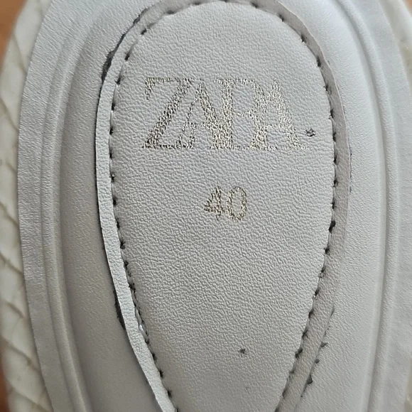 Zara Cream and Gold Slip-On Mules Size 40 - Picture 2 of 7